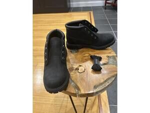 Timberland Women's Nellie Waterproof Chukka Boot size 7